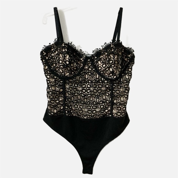Charlotte Russe Lace Top Sleeveless Bodysuit Adjustable Straps Sweetheart Neck - Picture 1 of 11